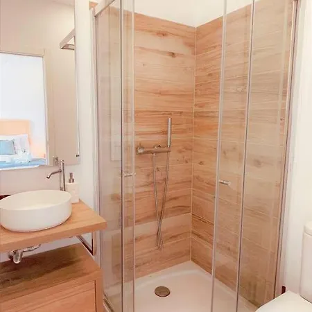 Apartamento Cozy With Private Courtyard